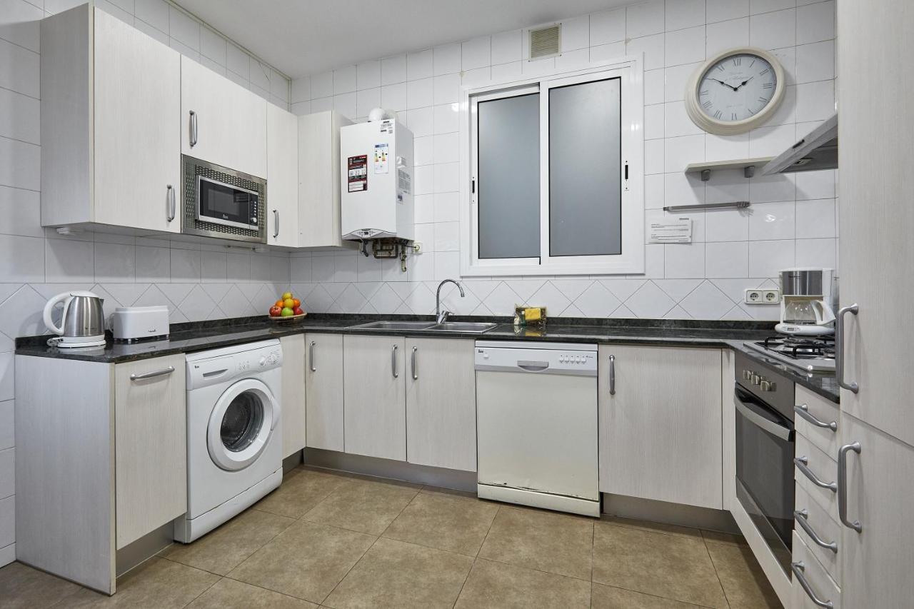 บี บาร์เซโลน่า อพาร์ตเมนต์ กาอูดิ แฟลตส์ Apartment บาร์เซโลนา ภายนอก รูปภาพ